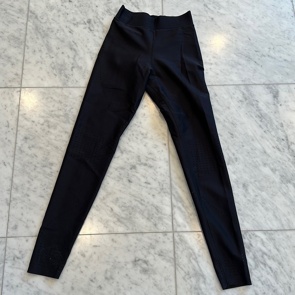 UltraCor black leggings